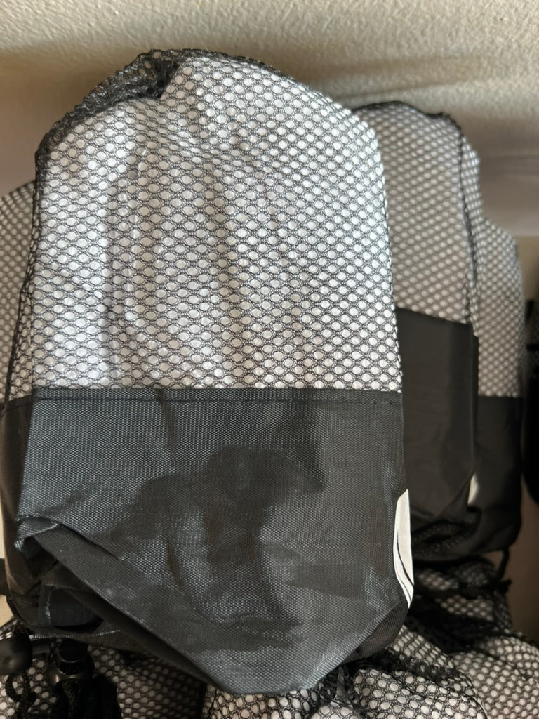 Quick-Dry Microfiber Towel – Compact, Fast-Drying, Mesh Bag Included - Detail View